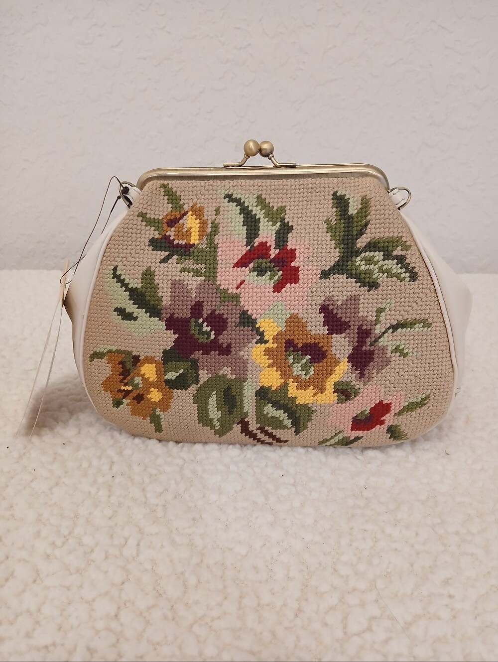 Patricia Nash Needlepoint Iborella Kisslock Purse NWT